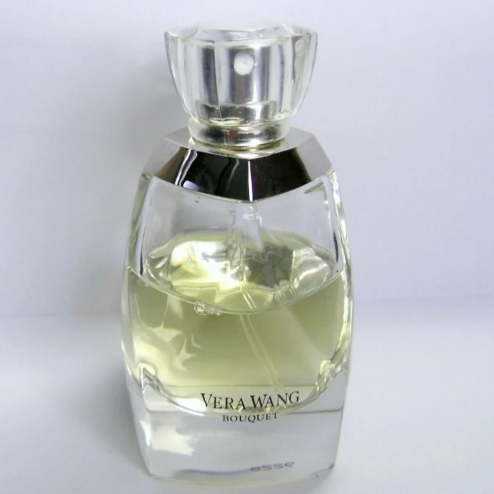 💮3/$30💮 Vera Wang Bouquet Decant